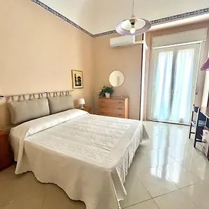  Bed & Breakfast Flat For 2 In Catania, Le Voci Del Mercato